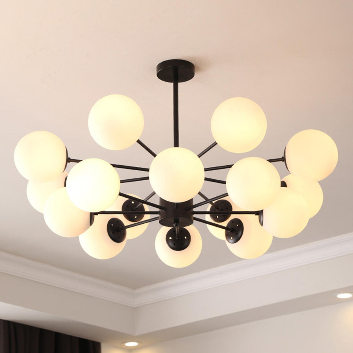 Modern Tiered Multiple Globe Clear Glass Sputnik Chandelier Image - 15