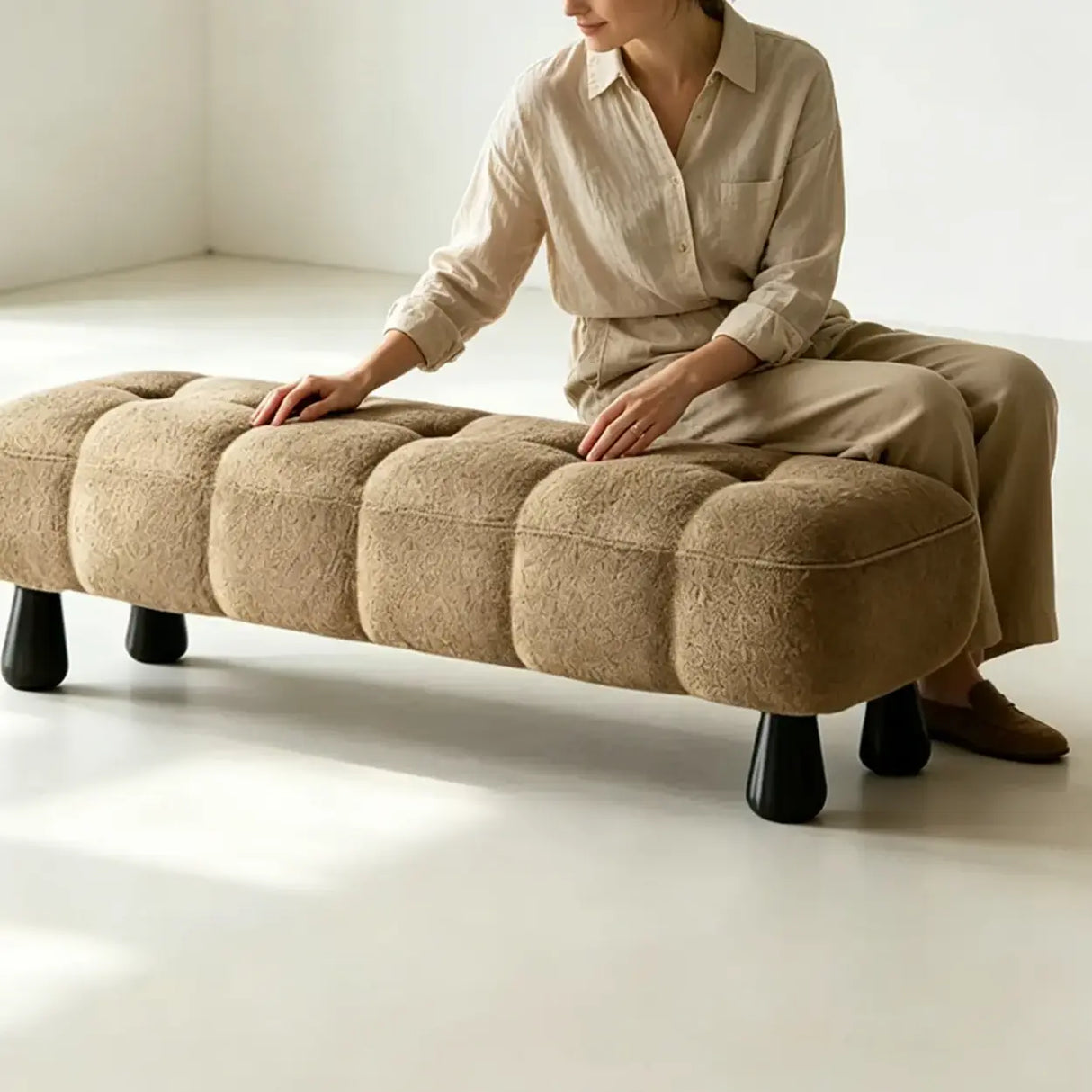 Modern Tufted Chenille Upholstered Bedroom Entryway Bench Image - 8