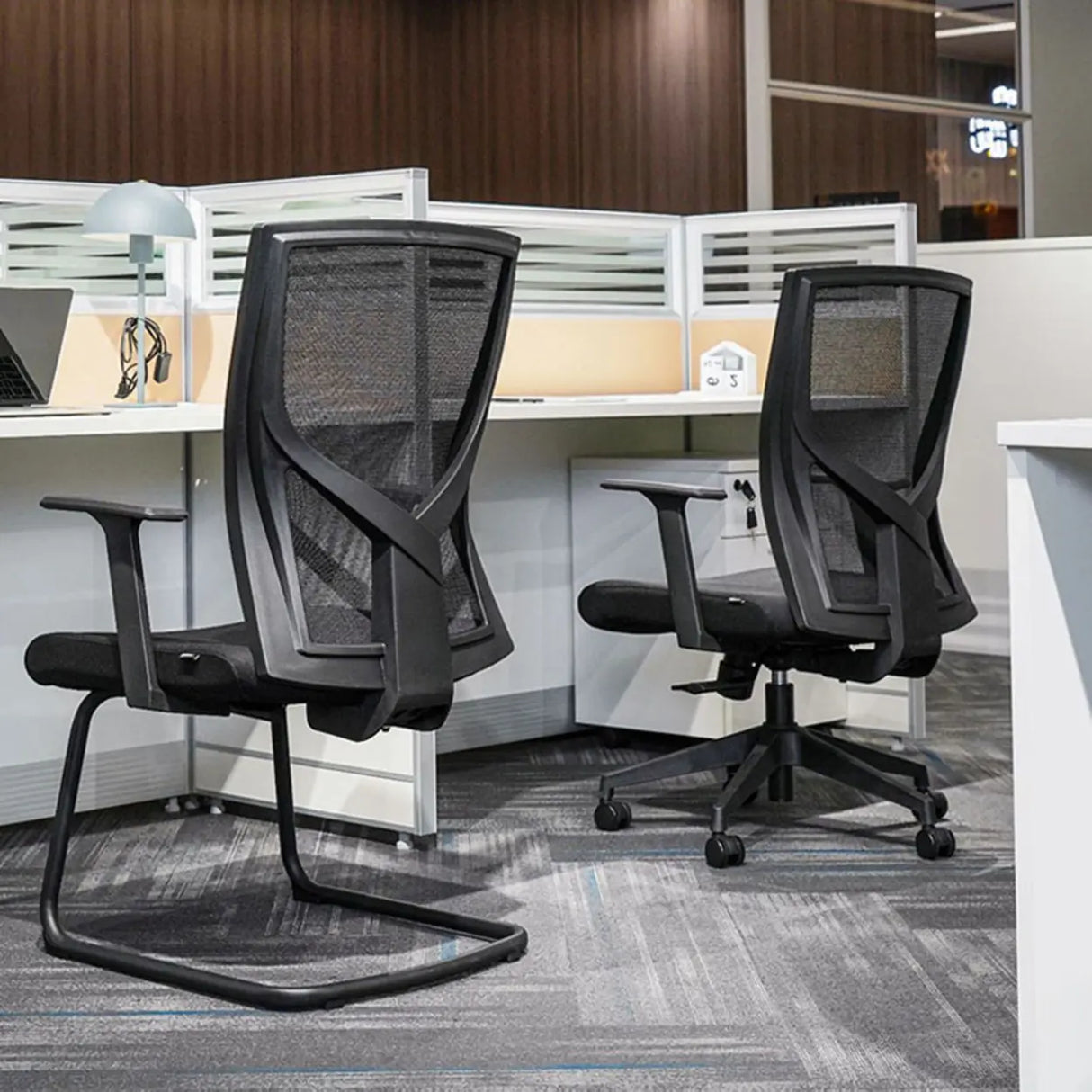 Modish Black Adjustable Fixed Arms Ergonomic Office Chair Image - 7