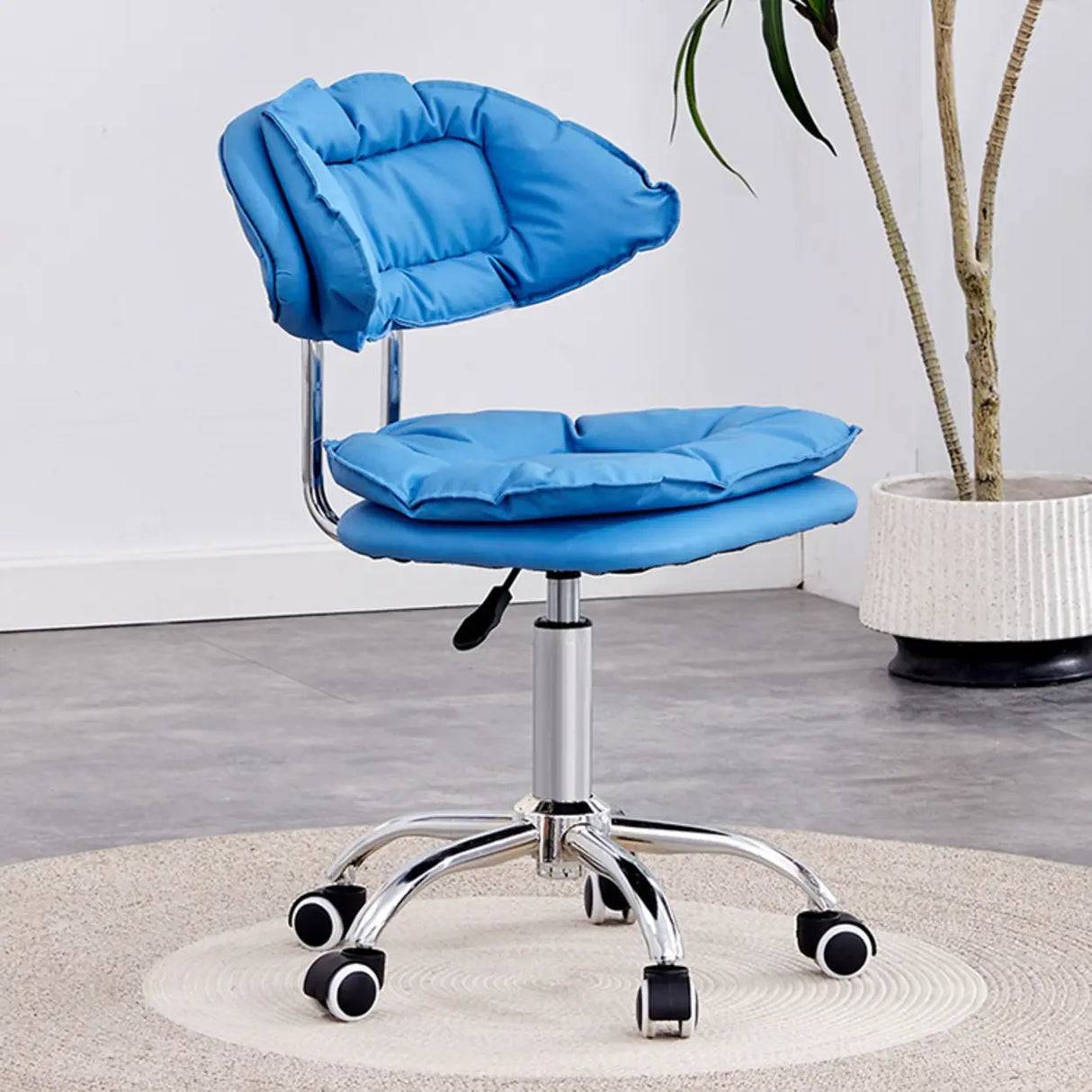 Multi-Color Ergonomic Leather Rotatable Office Chair Image - 7