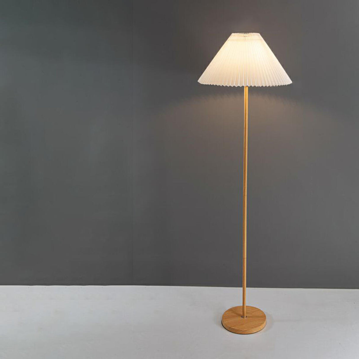 Natural Dark Green Pleated Cone Metal Floor Lamp Image - 5