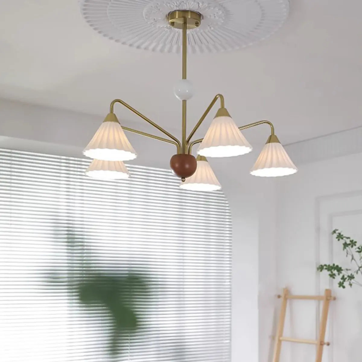 Nordic Cone Ceramics Living Room White 5-Light Chandelier Image - 4