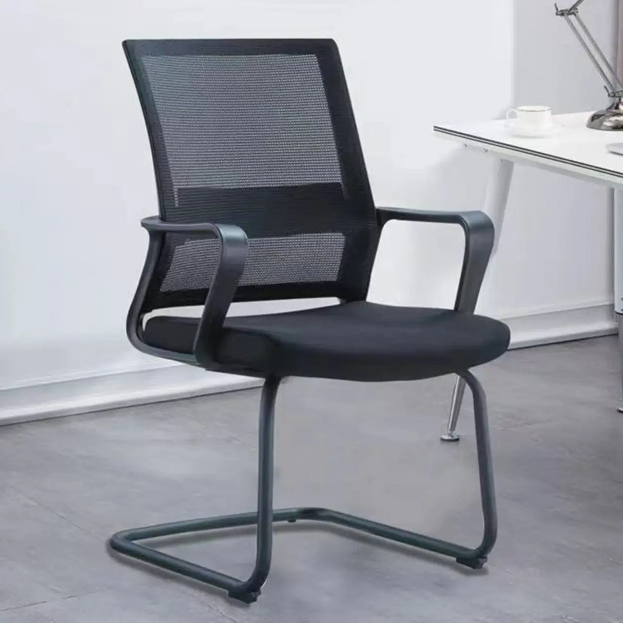 Nylon Frame Swivel Mesh Ergonomic Office Chair with Wheels Image - 4