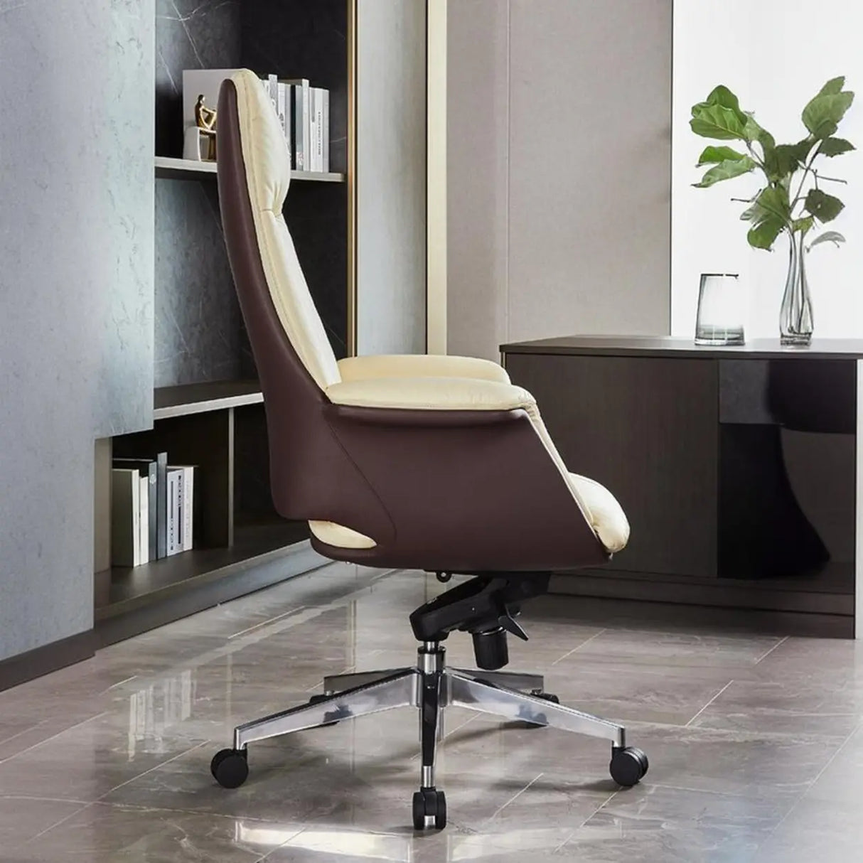 Off-White Ergonomic Modern Swivel Leather Office Chair Image - 5