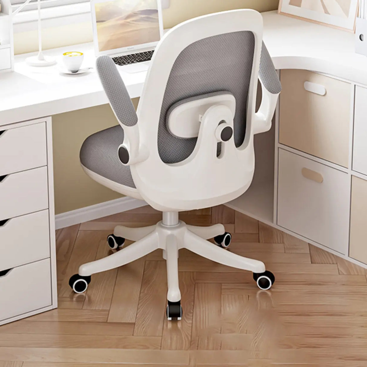 Pink Contemporary Mesh Ergonomic Swivel Office Chair Image - 4