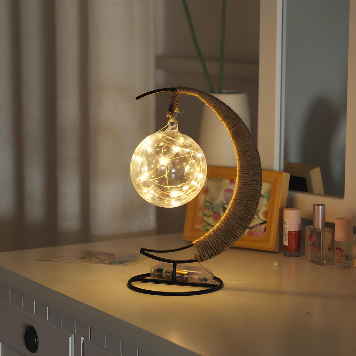 Retro Moon and Globe Artistic Battery Night Light Image - 5