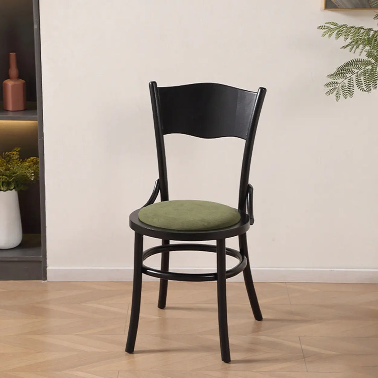 Rustic Mid-Century Wooden Back Curved Dining Chair with Cushion Image - 17