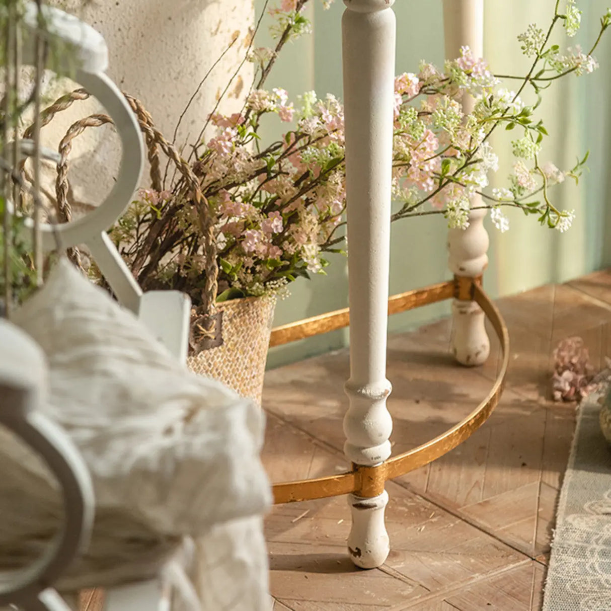 Rustic White Finish Half-circle Wood Console Table Image - 4
