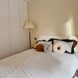 Scandinavian Curved White Untufted Queen Platform Bed Image - 3
