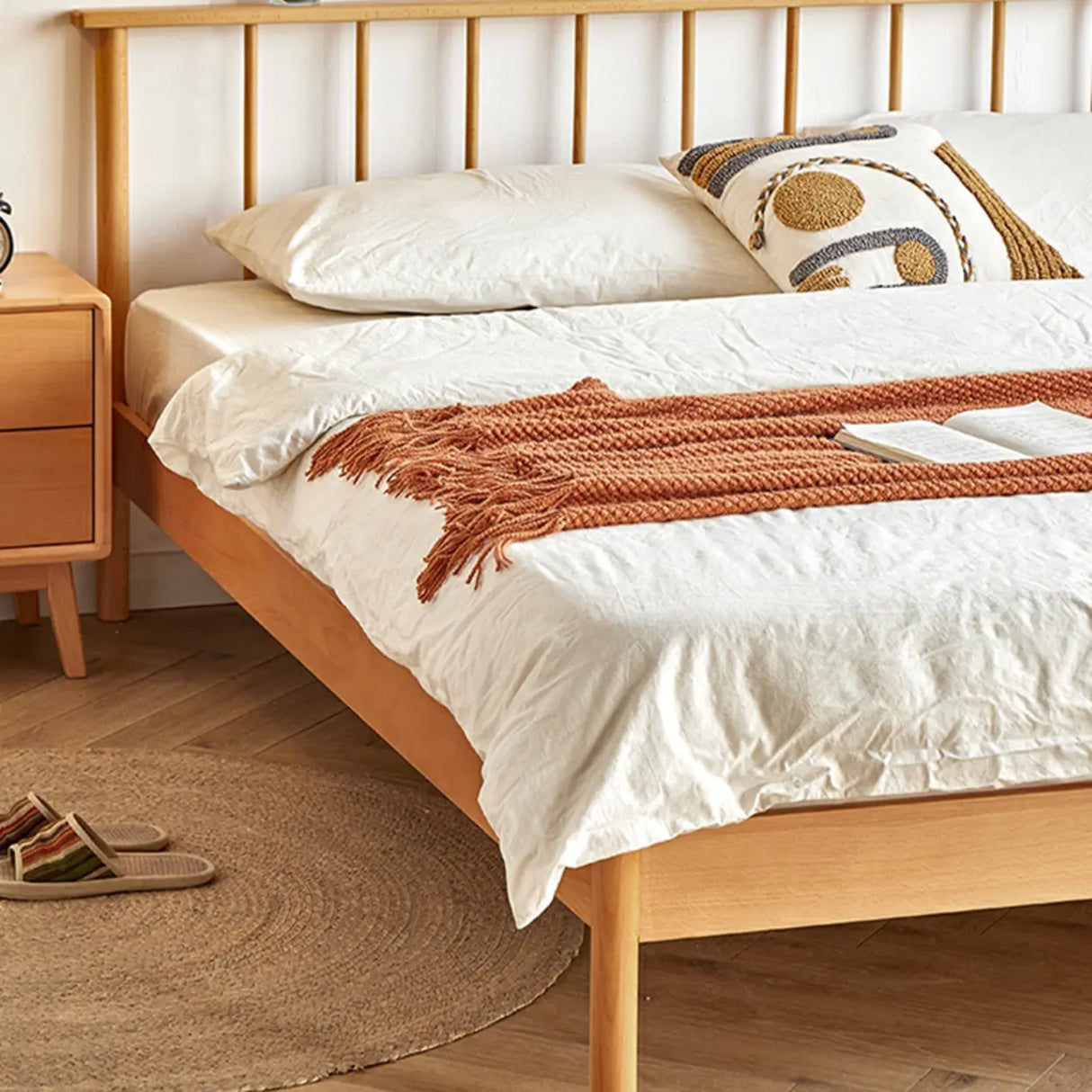 Scandinavian Wood Color Queen Headboard Wood Slat Bed Image - 6
