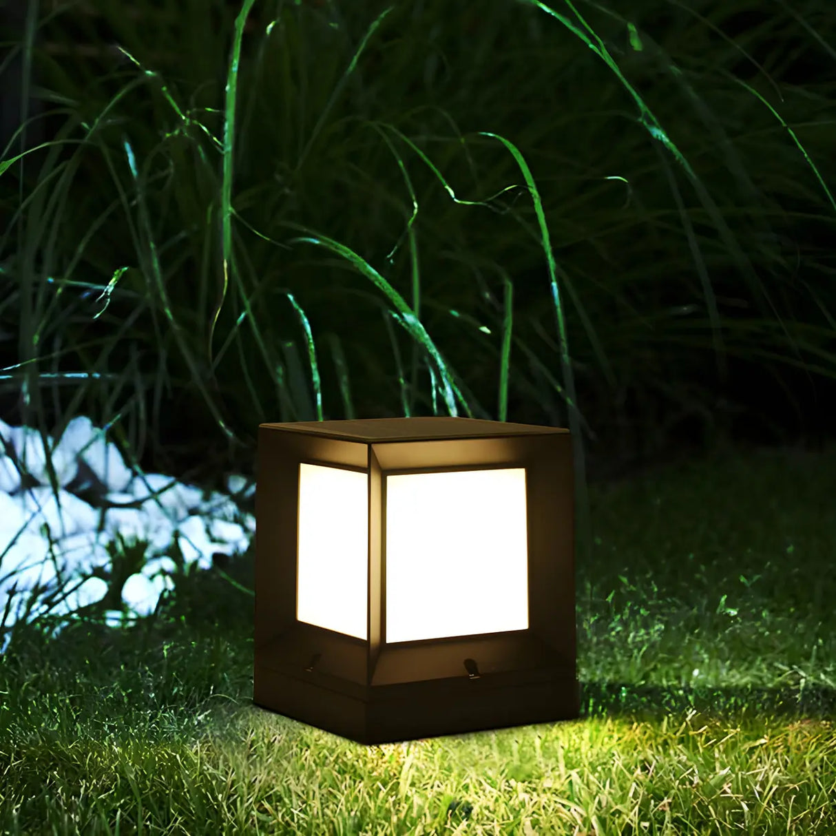 Simple Blank Outdoor Cube Metal Patio Column Light Image - 14