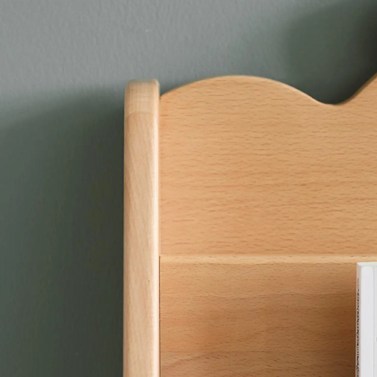 Simple Kids Wood Bear Natural Finish Ladder Bookcase Image - 12