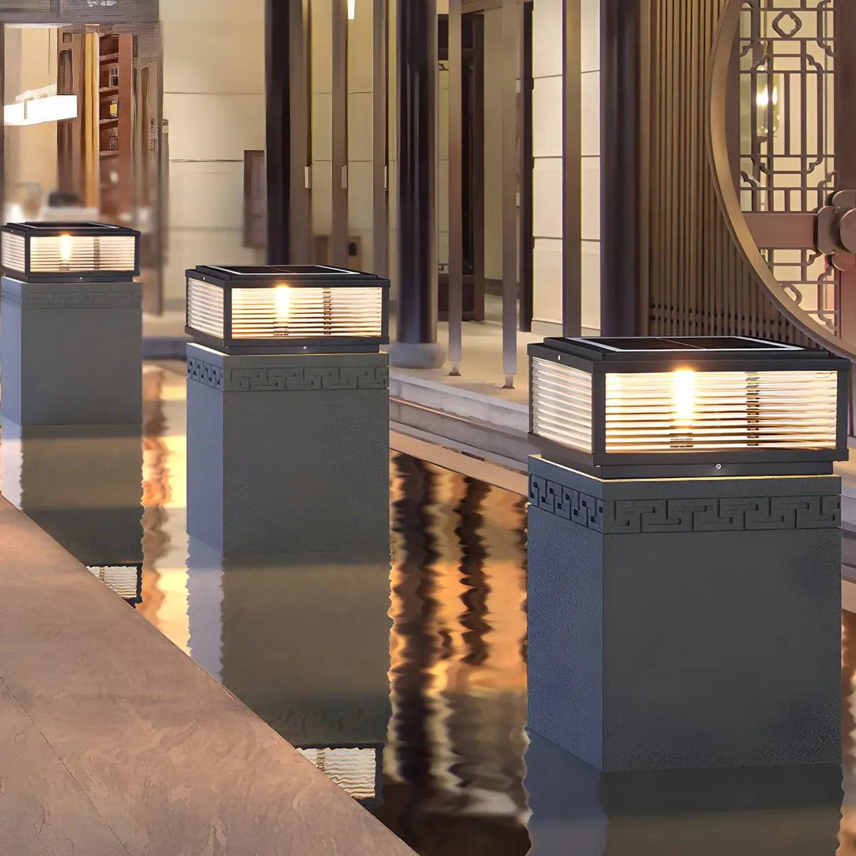 Simple Square Metal Outdoor Pool Column Caps Light Image - 1