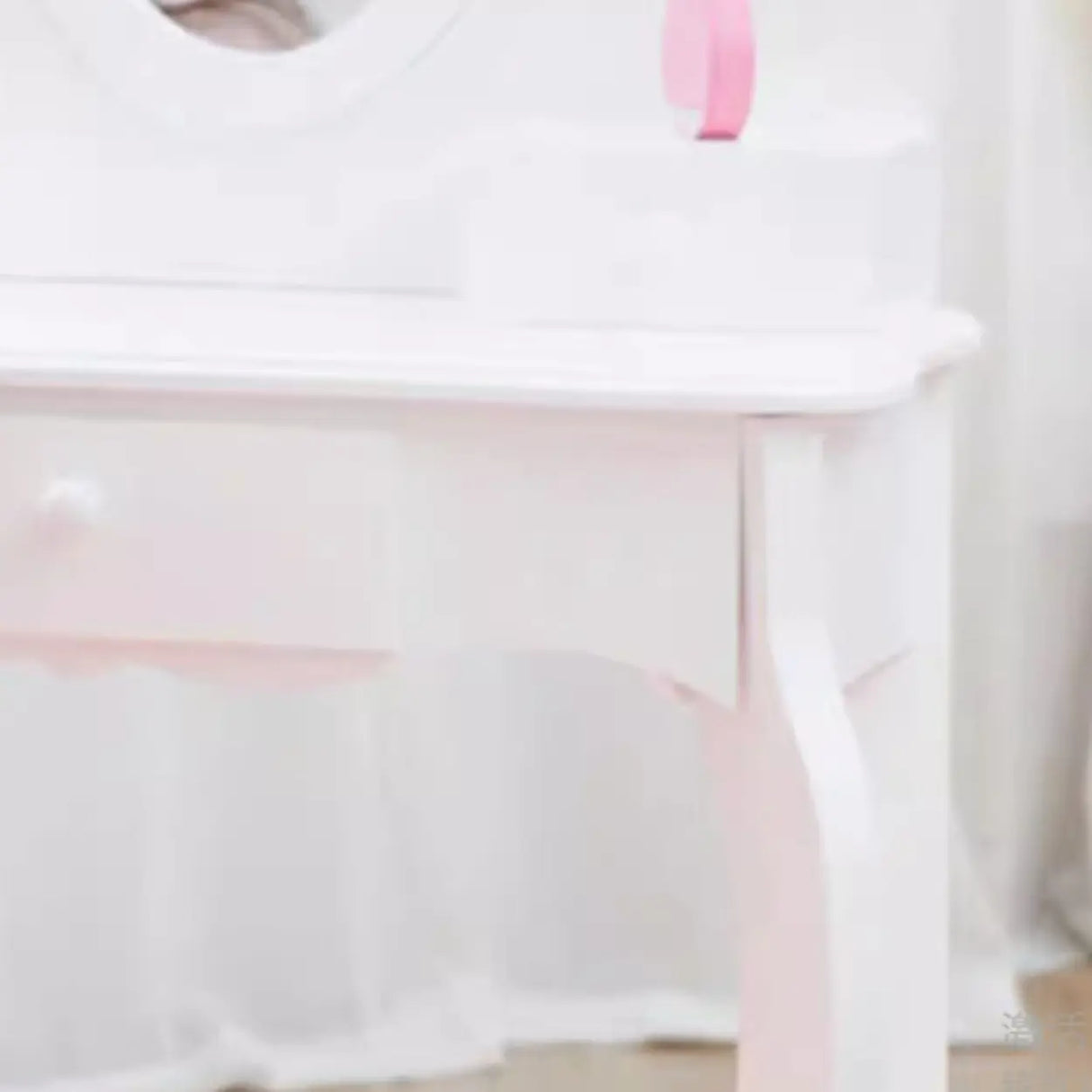 Simple Wood Pink Drawers Kids Vanity Set with Mirror Image - 8