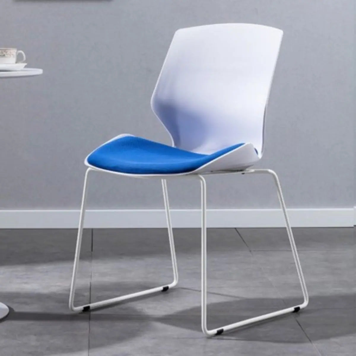 Sleek Stackable Armless Plastic Conference Office Chair Image - 3