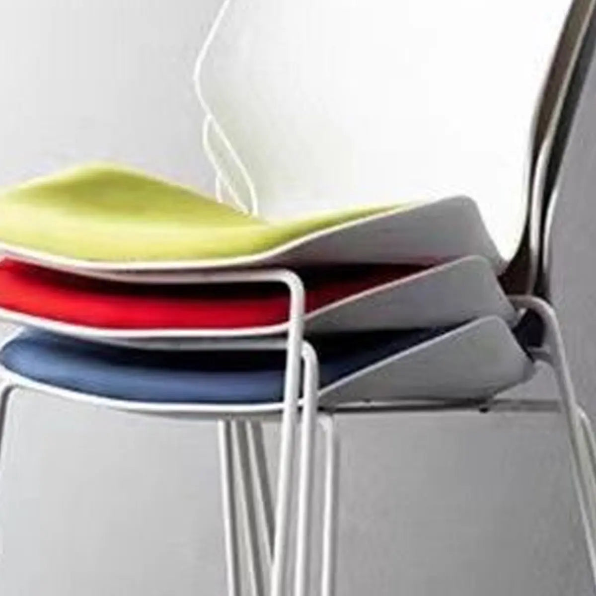 Sleek Stackable Armless Plastic Conference Office Chair Image - 9