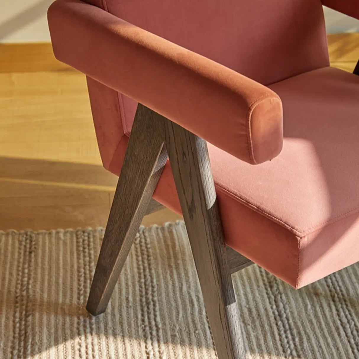 Small Polar Fleece Fixed Back Wooden Legs Arm Chair Image - 7