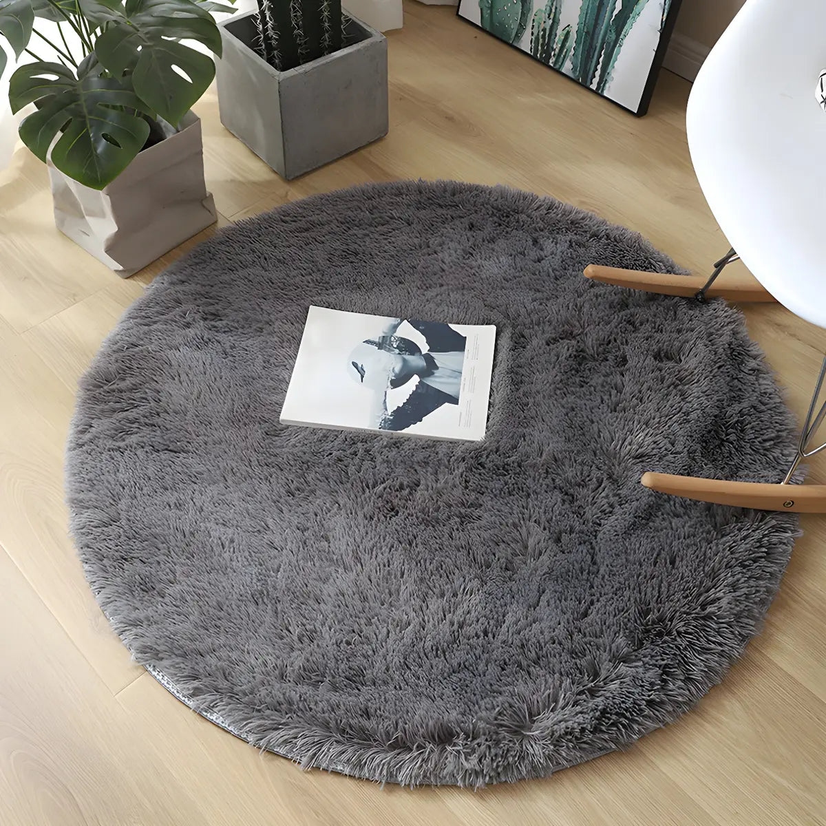 Solid Color Round Shag Polyester Green Plush Area Rug Image - 2