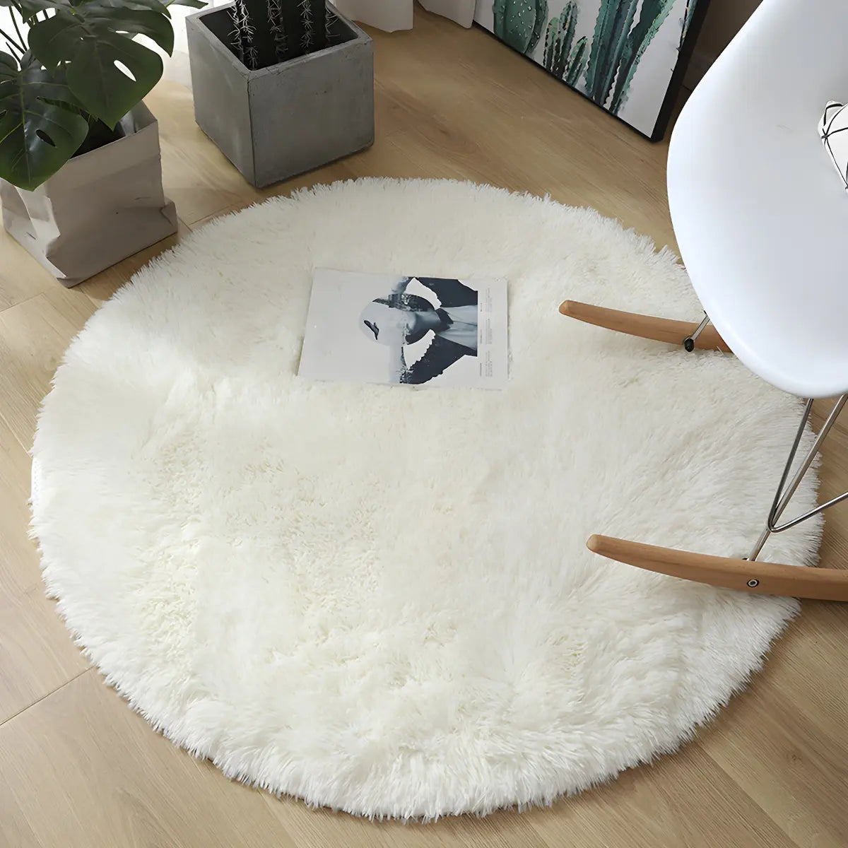 Solid Color Round Shag Polyester Green Plush Area Rug Image - 3