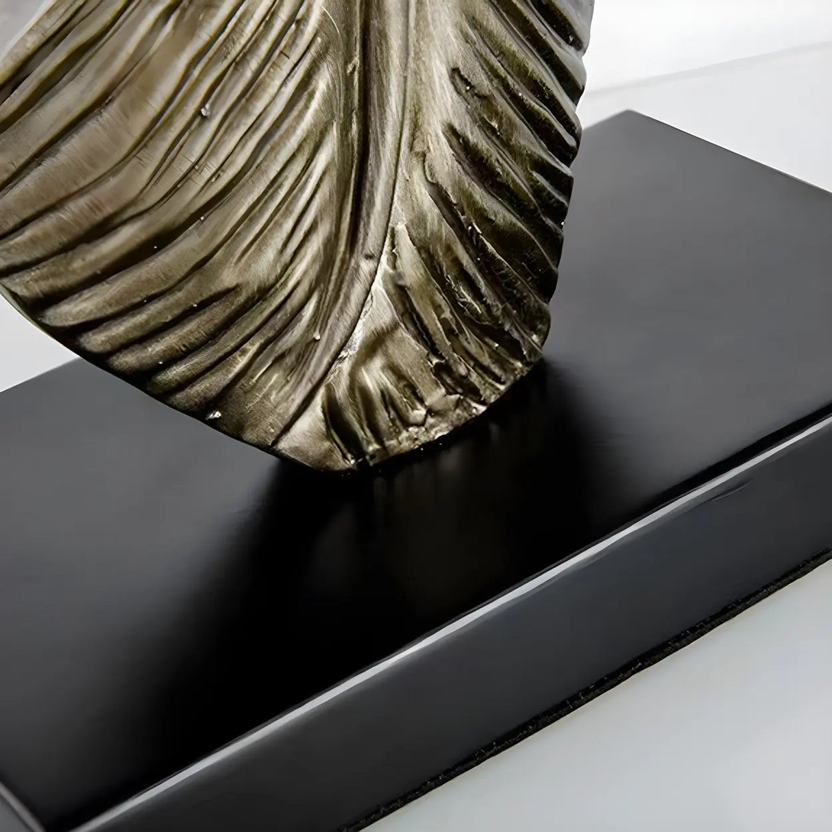 Stylish Black Drum Shade Chic Feather Base Table Lamp Image - 11