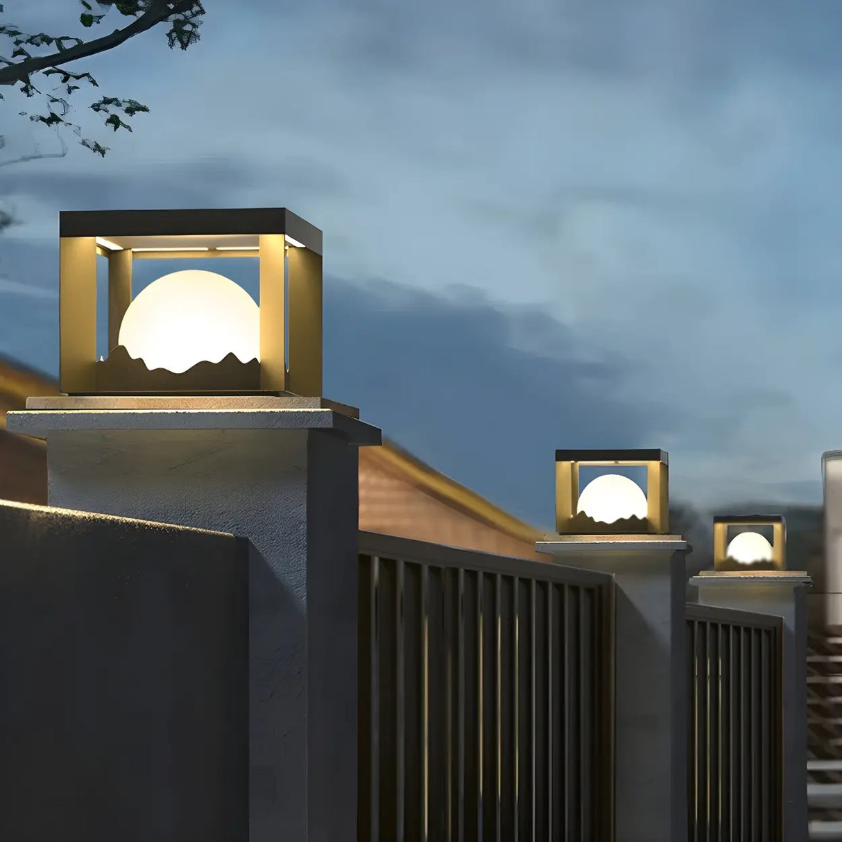 Stylish Cube Ball Decor Outdoor Garden Post Table Lamp Image - 6