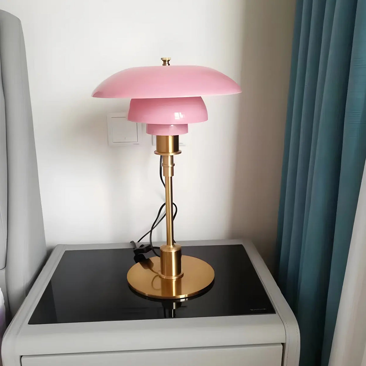 Stylish Multi-layered Umbrella Amber Glass Table Lamp Image - 5