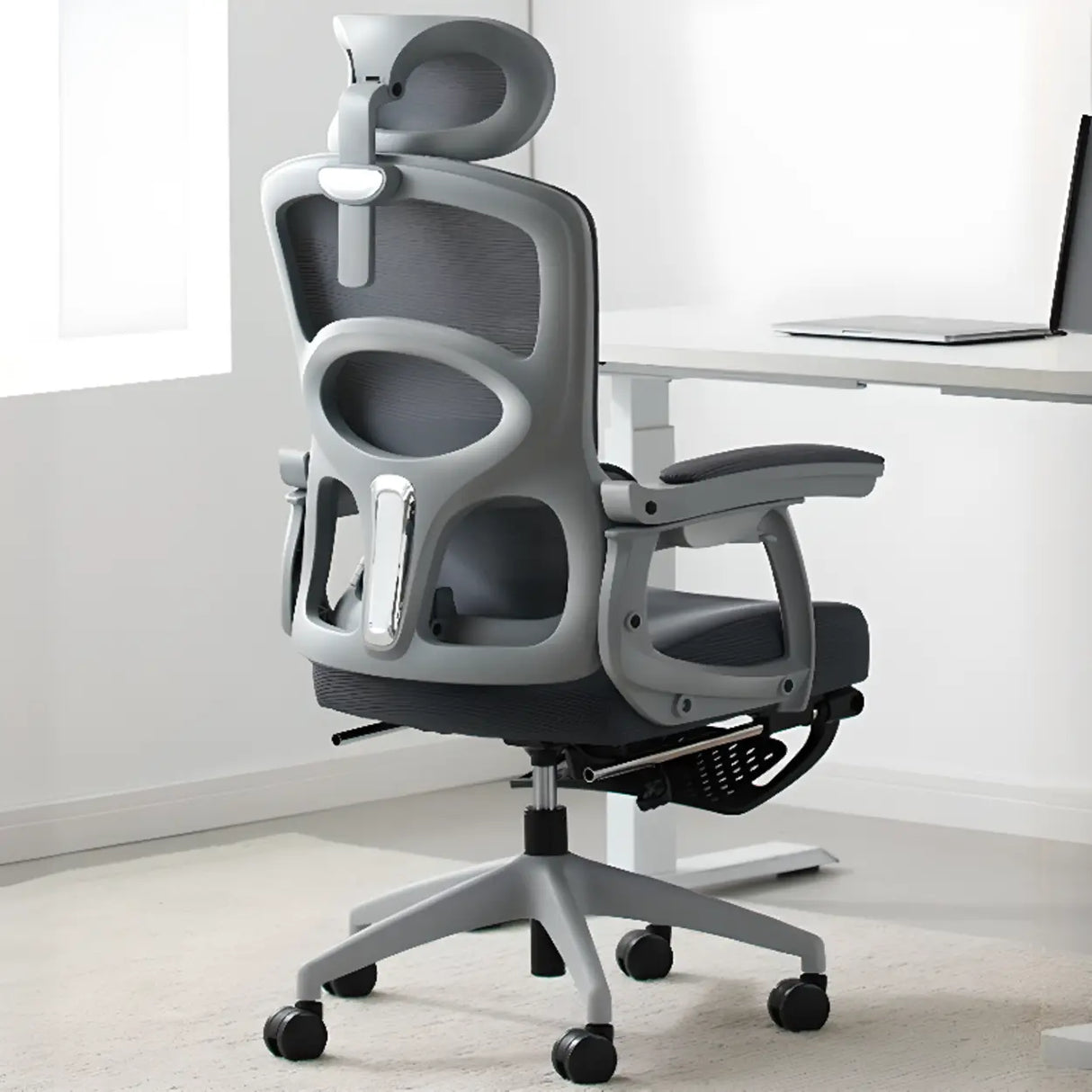 Swivel Ergonomic Mesh Adjustable Seat Height Office Chair Image - 4