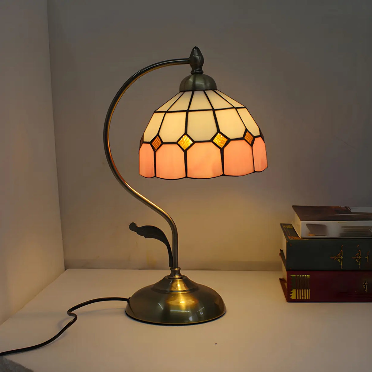 Tiffany Floral Curved Brass Table Lamp Multi-Color 1 Bulb Image - 15