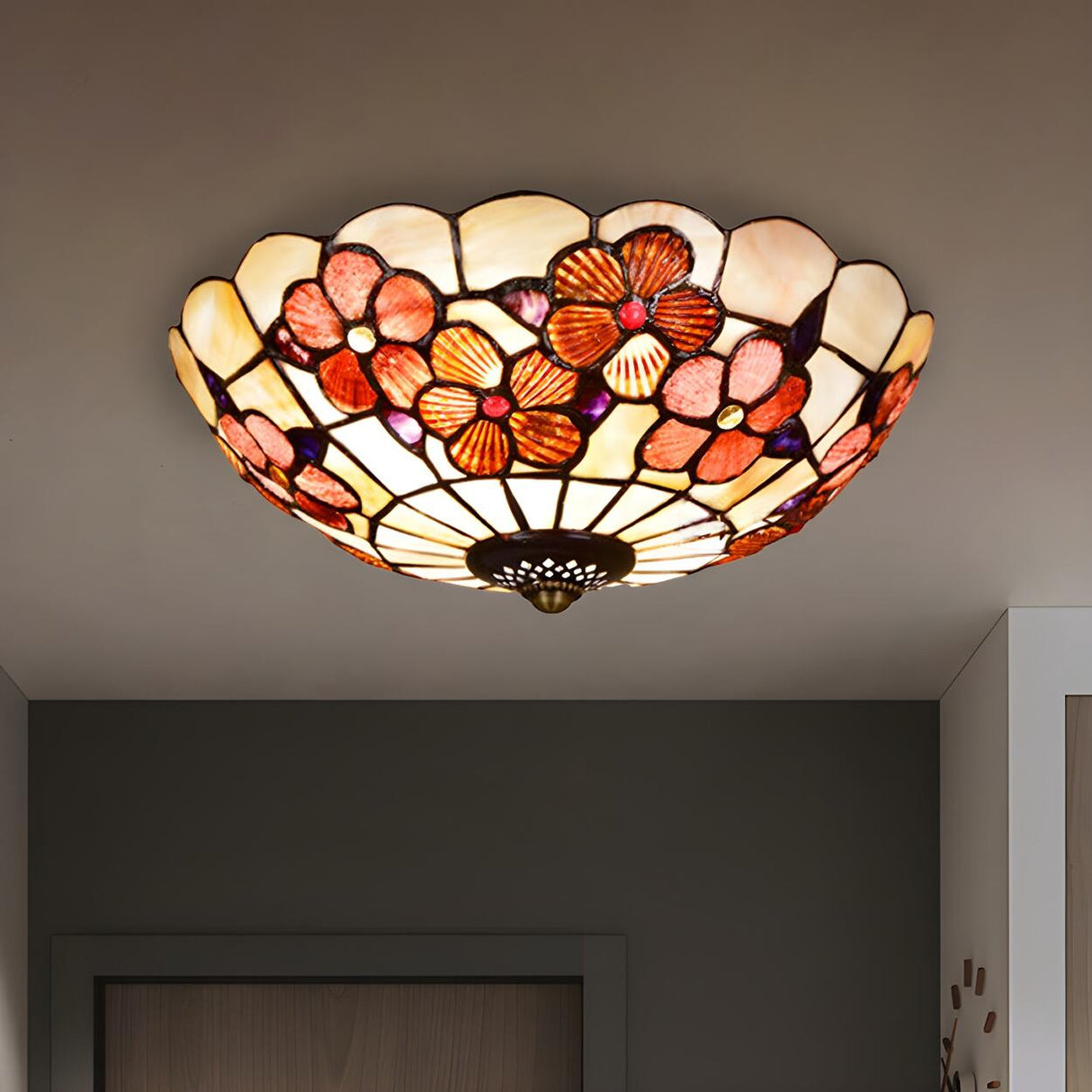 Tiffany Flower Pattern Shell Glass Flush Mount Light Image - 6