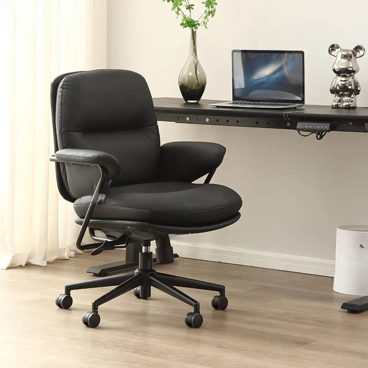 Tilt Mechanism Fixed Arms Swivel Nylon Leather Office Chair Image - 1