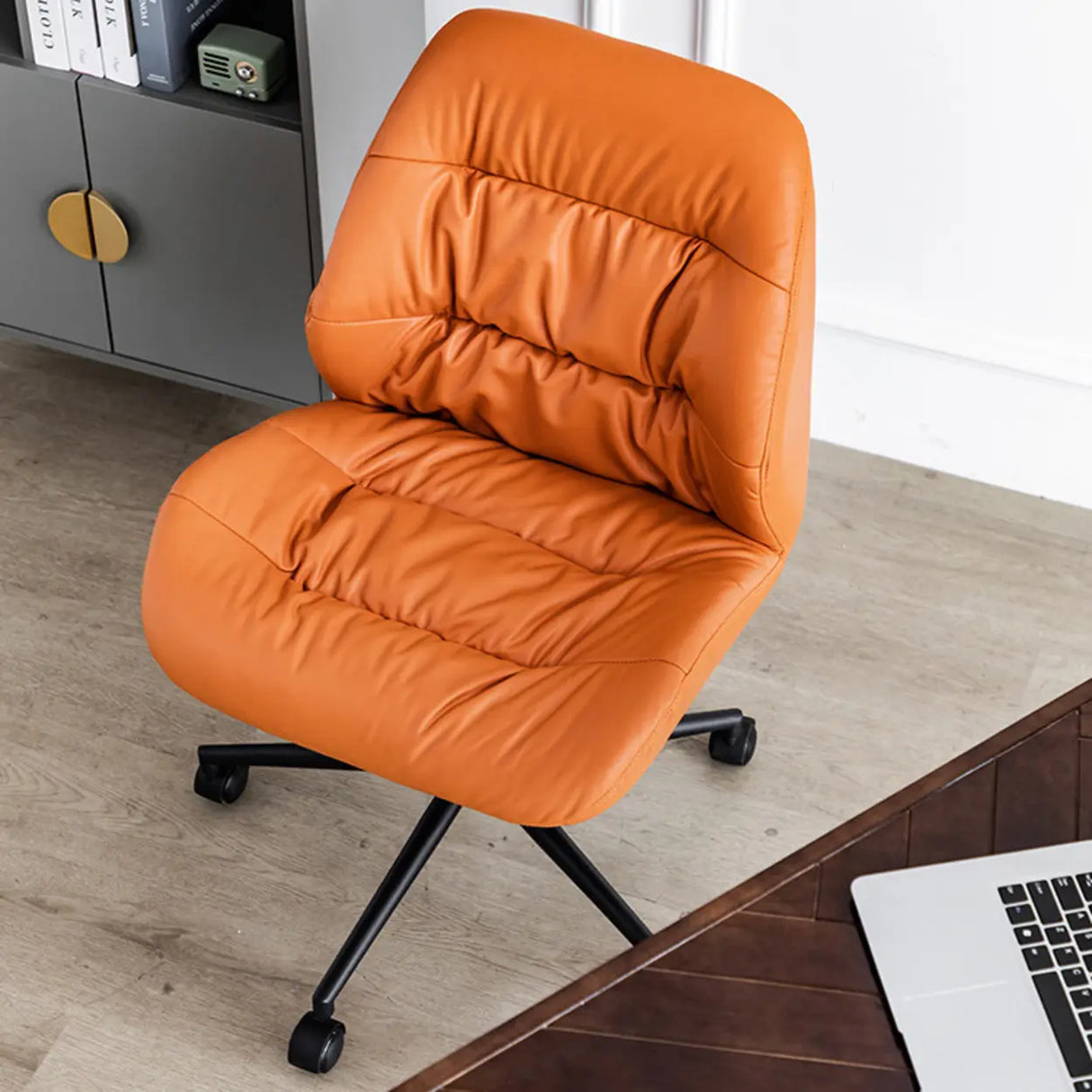 Tilt Swivel Grey Leather Plush Office Chair with Casters Image - 19