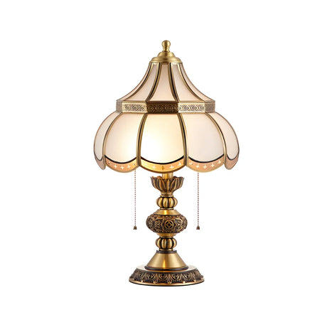 Traditional Brass Scalloped Glass Pull Chain Table Lamp Image - 2