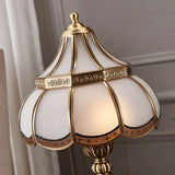 Traditional Brass Scalloped Glass Pull Chain Table Lamp Image - 7