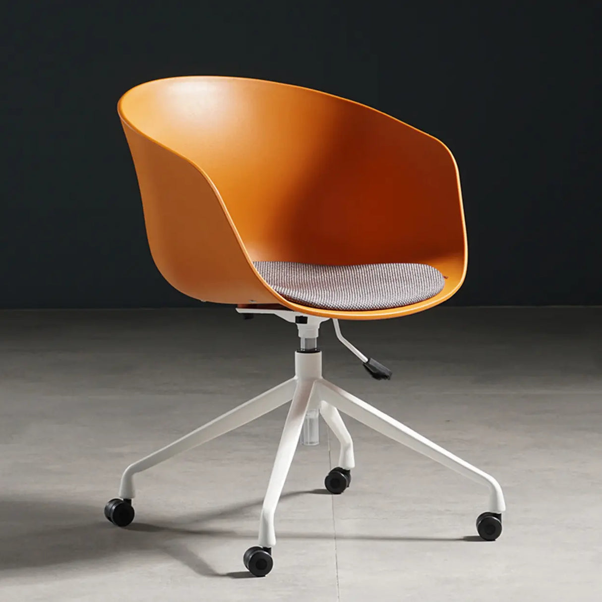 Trendy Adjustable Seat Height Ergonomic Metal Office Chair Image - 20