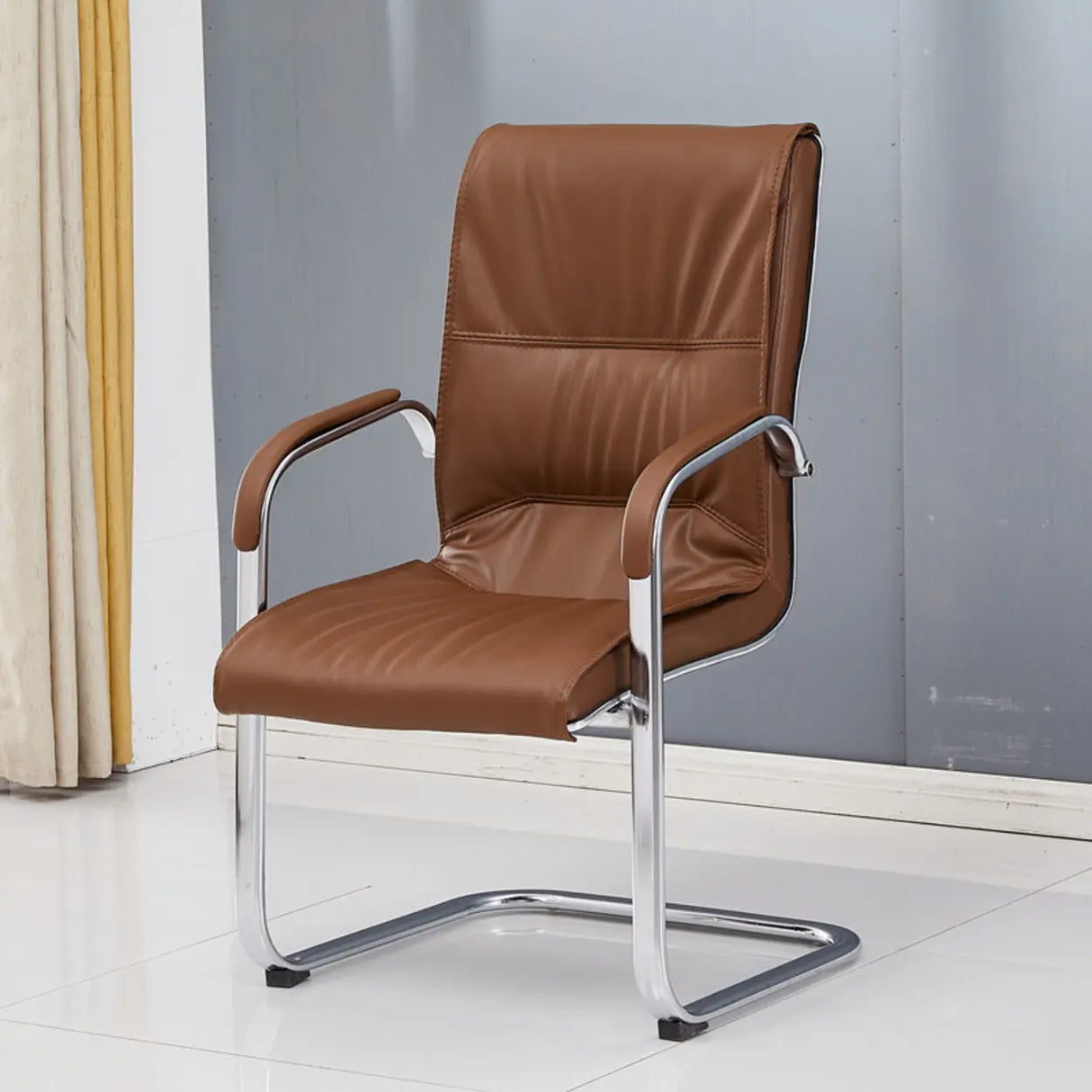 Trendy Calfskin Black Ergonomic Backrest Office Chair Image - 3