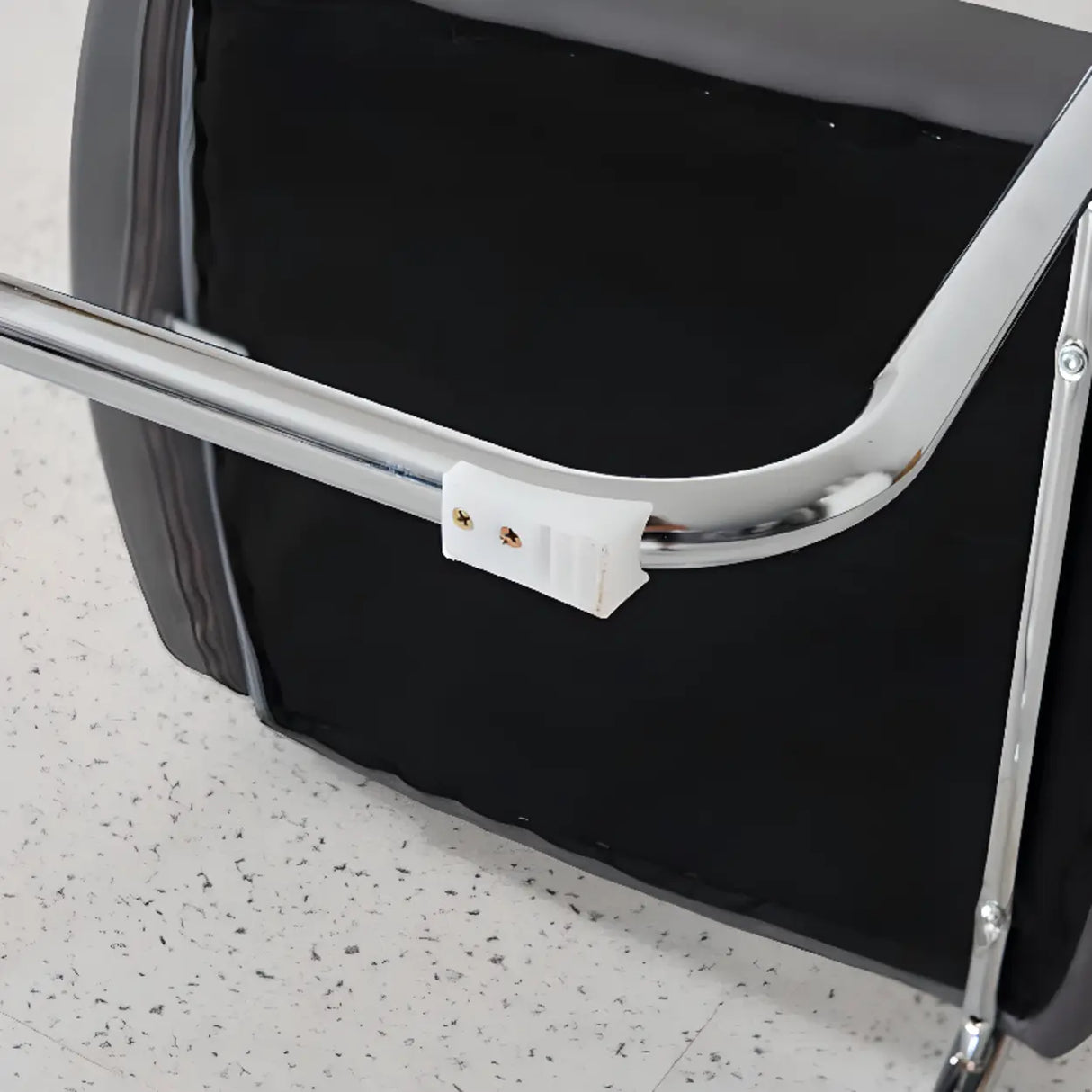 Trendy Ergonomic Leather Office Chairs with Armrests Image - 15