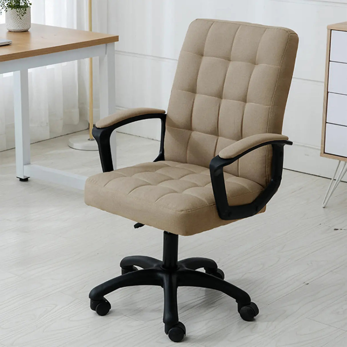 Trendy Ergonomic Leather Swivel Office Chair with Rollers Image - 7