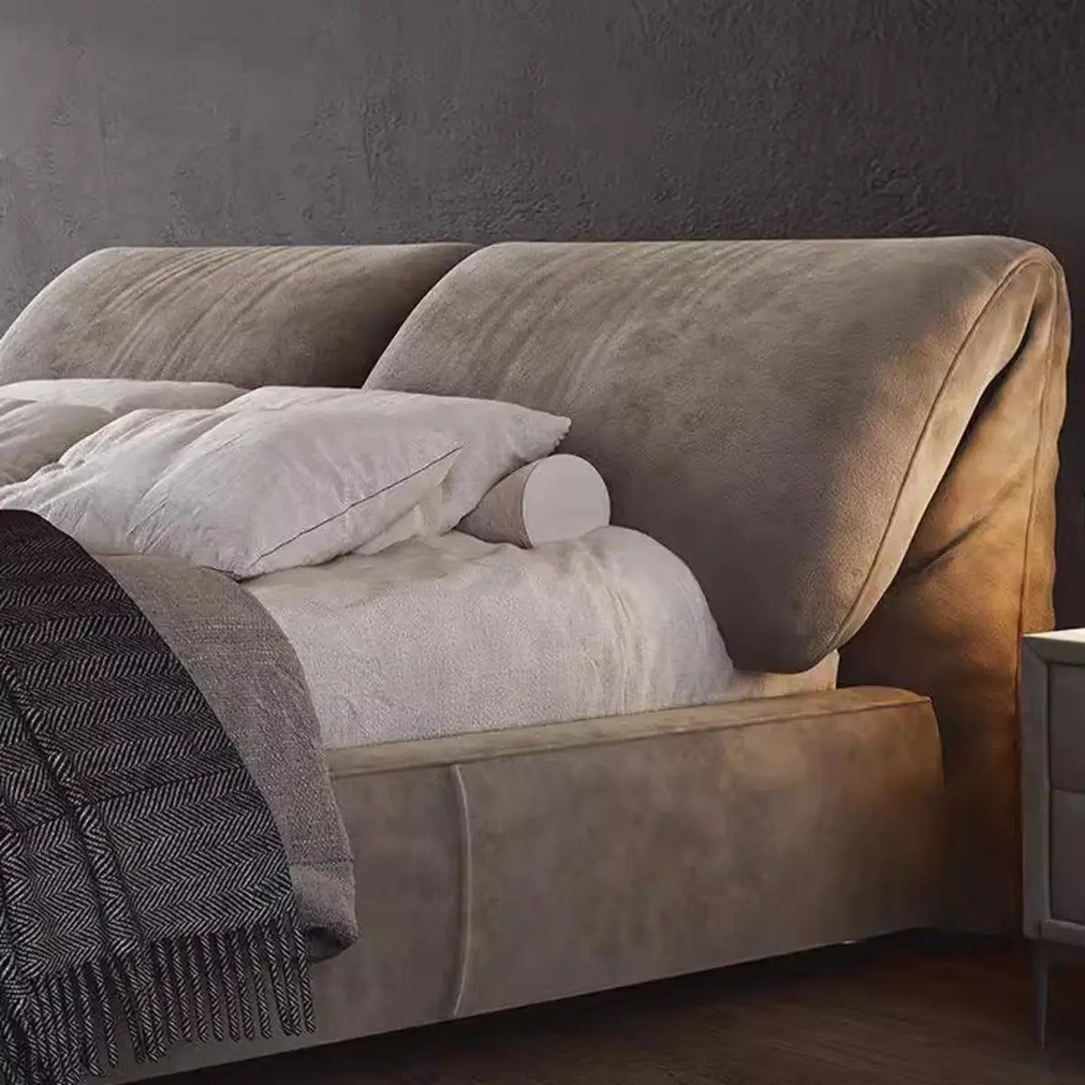 Trendy Grey King Headboard Velvet Upholstered Floor Bed Image - 5