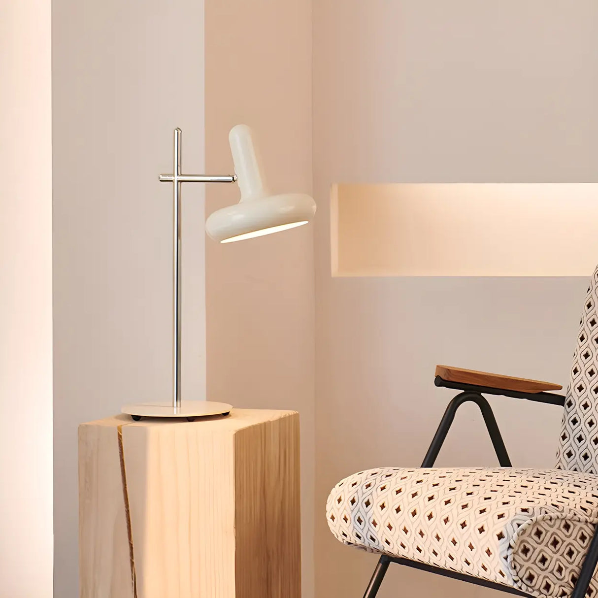 Unique Shape Cream White Metal Bedroom Table Lamp Image - 4