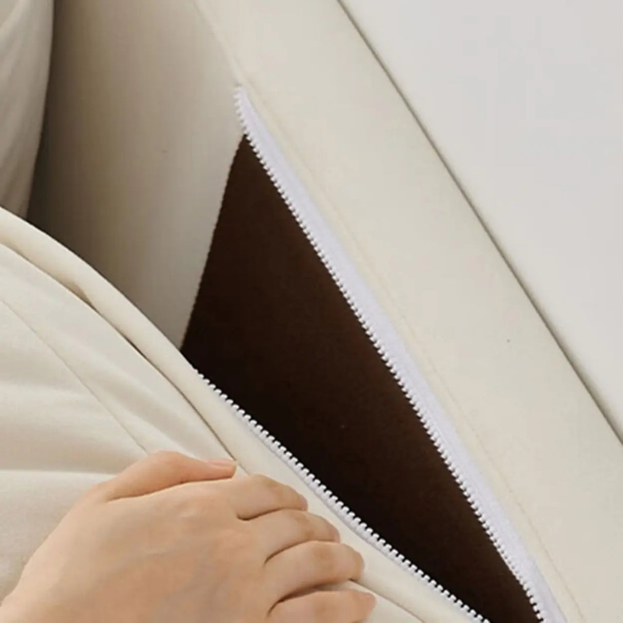 Upholstered Leather White Queen Storage Platform Bed Image - 11