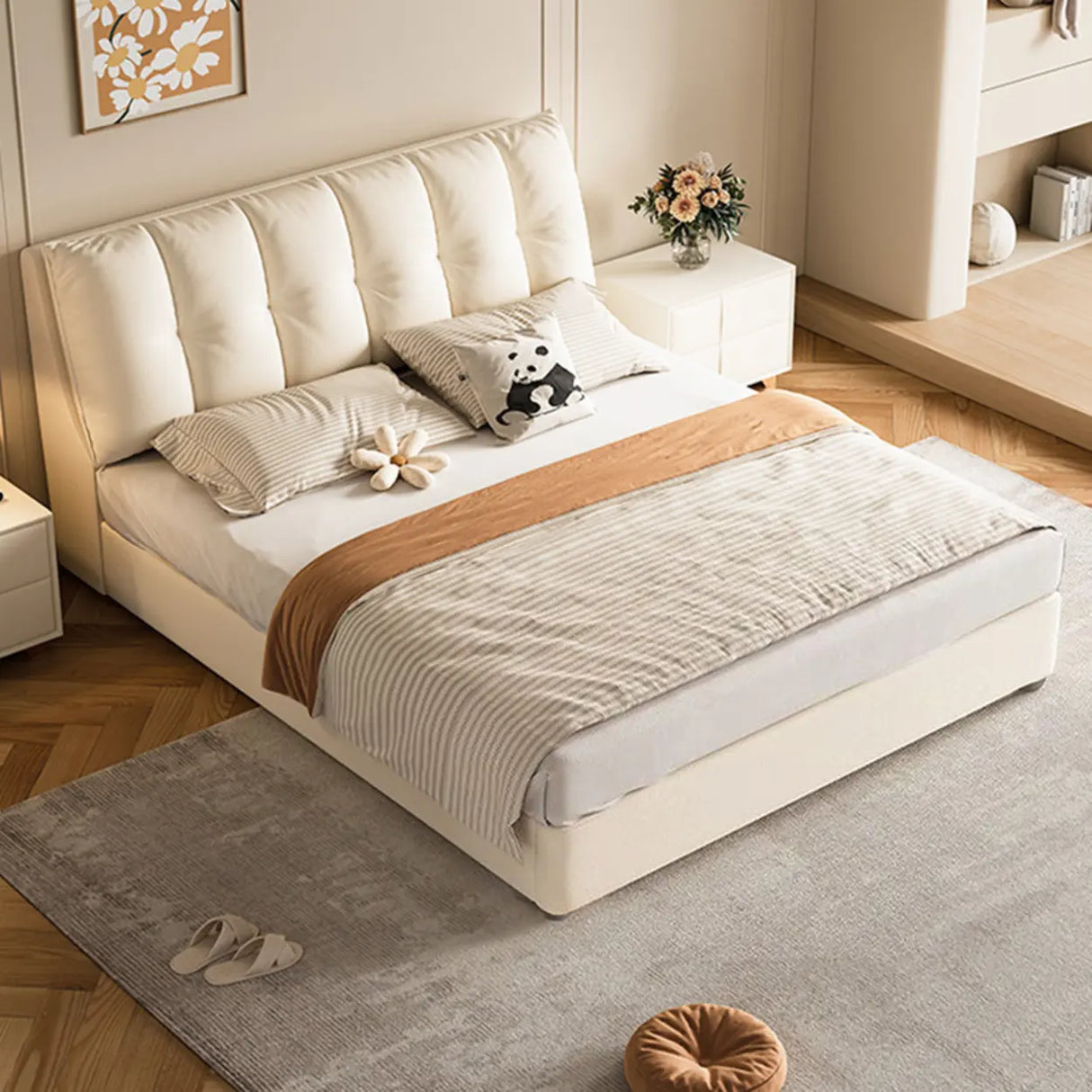 Upholstered Leather White Queen Storage Platform Bed Image - 4