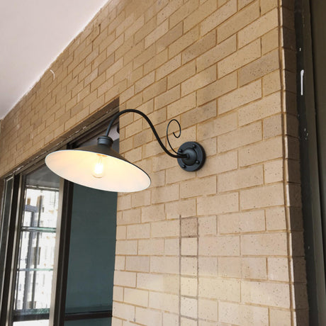 Vintage Black Industrial Outdoor Wall Light Image - 1