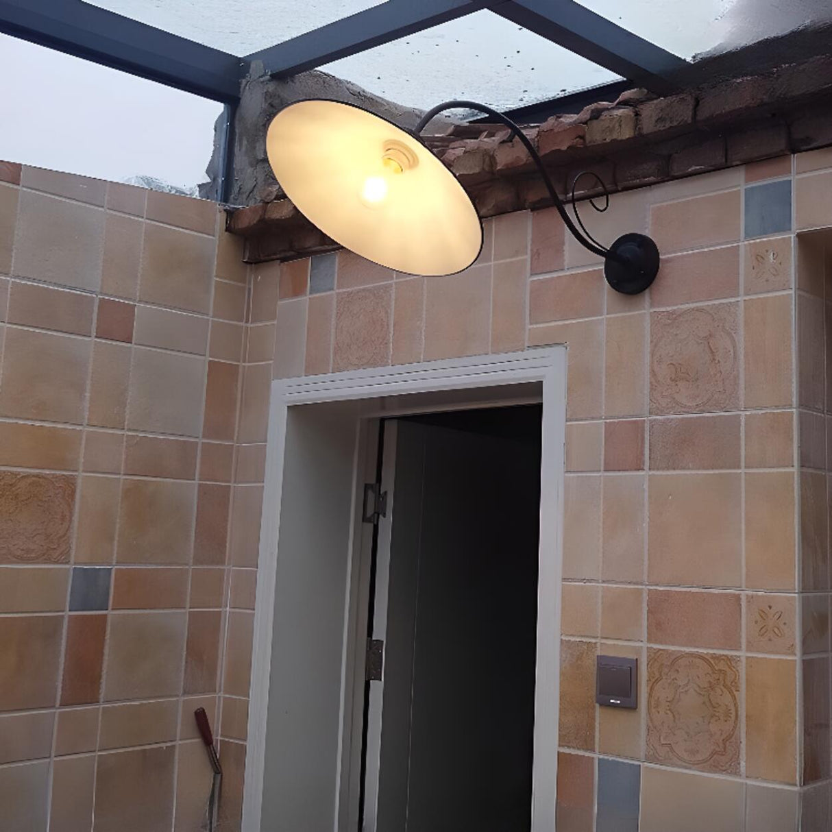 Vintage Black Industrial Outdoor Wall Light Image - 4