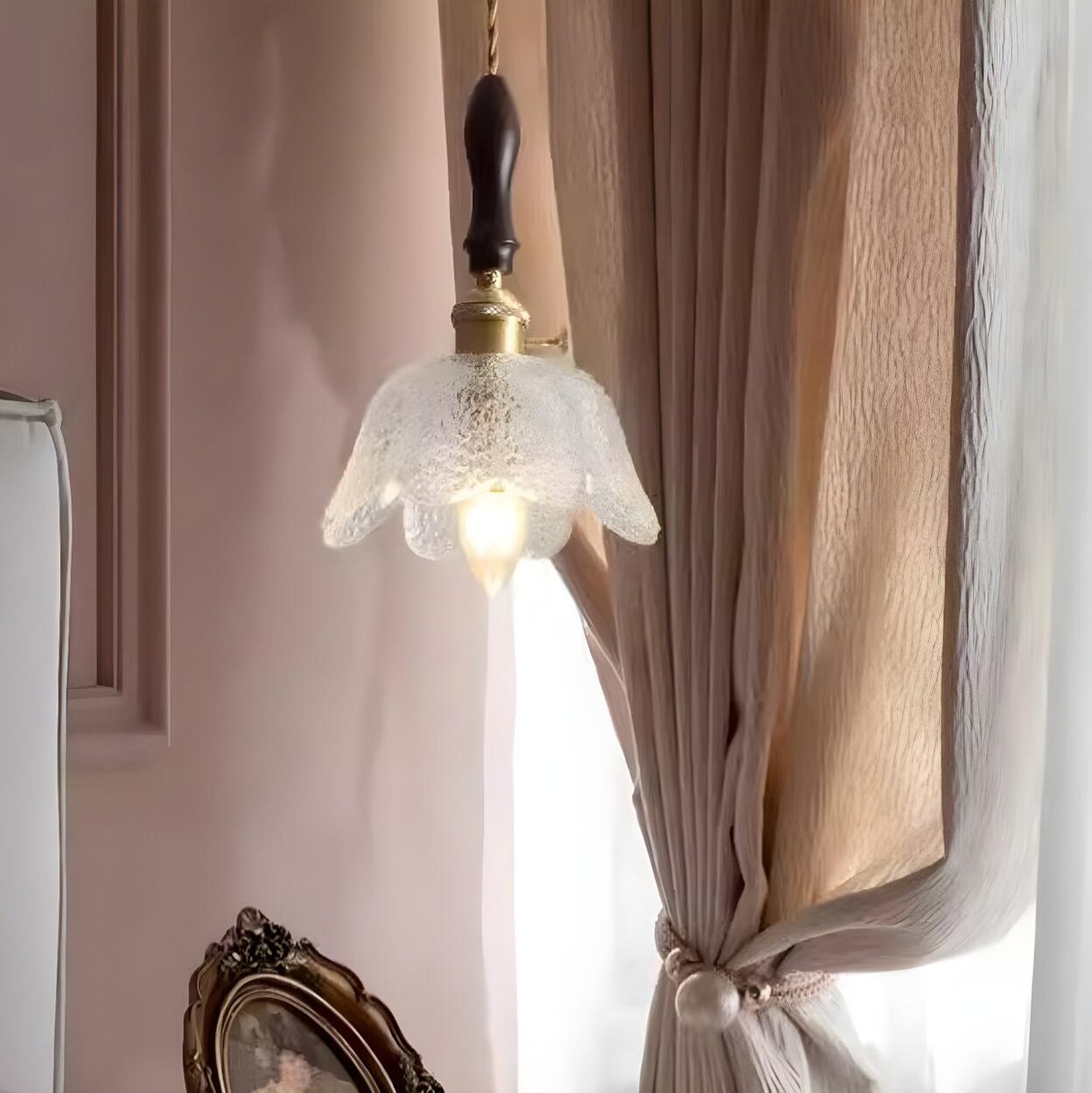Vintage Clear Glass Flower Pendant Light Adjustable Height Image - 11