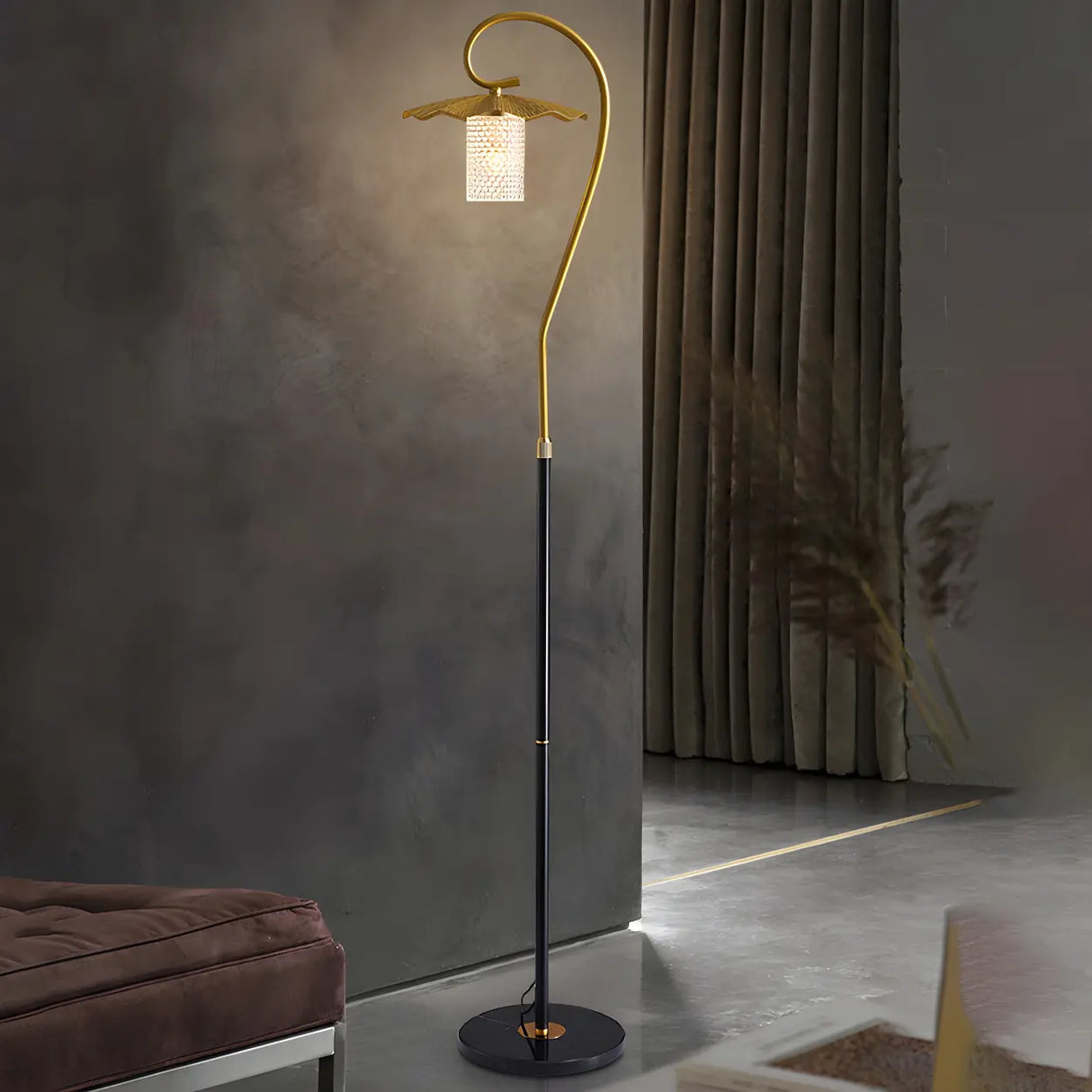 Vintage Green Lotus Leaf Metal LED Floor Lamp Image - 2