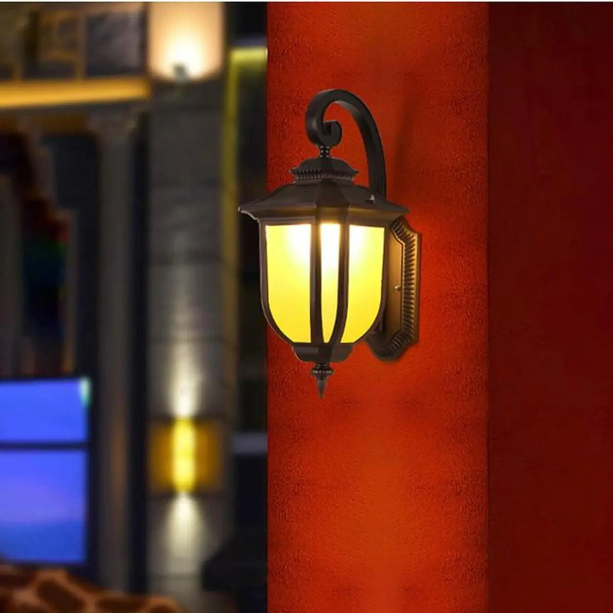 Vintage Lantern Black Aluminum Outdoor Wall Light Image - 4