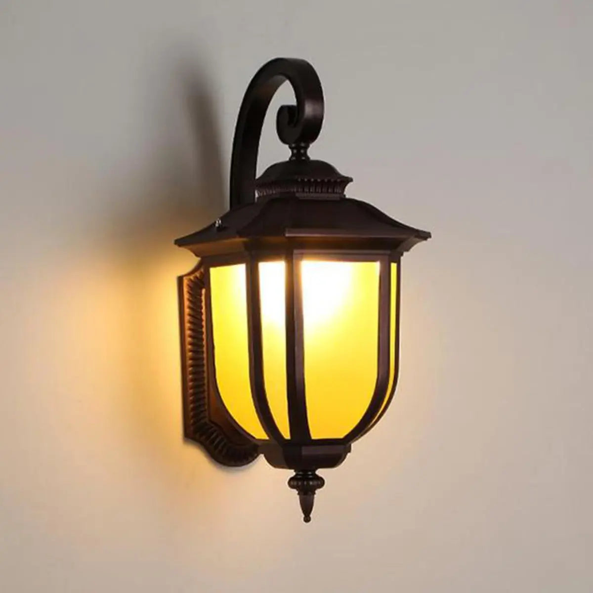Vintage Lantern Black Aluminum Outdoor Wall Light Image - 6