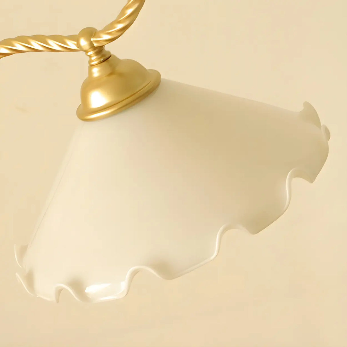 Vintage Scalloped Shade Gold Metal LED Floor Lamp Image - 13