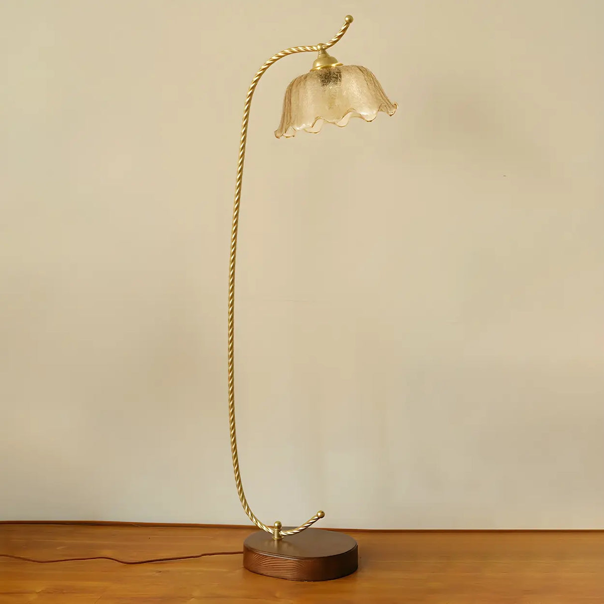 Vintage Scalloped Shade Gold Metal LED Floor Lamp Image - 6