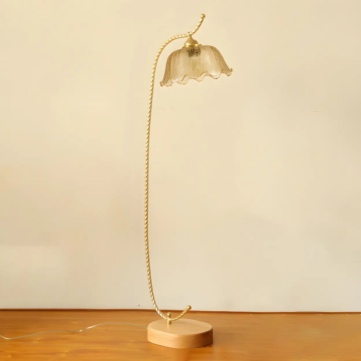 Vintage Scalloped Shade Gold Metal LED Floor Lamp Image - 8